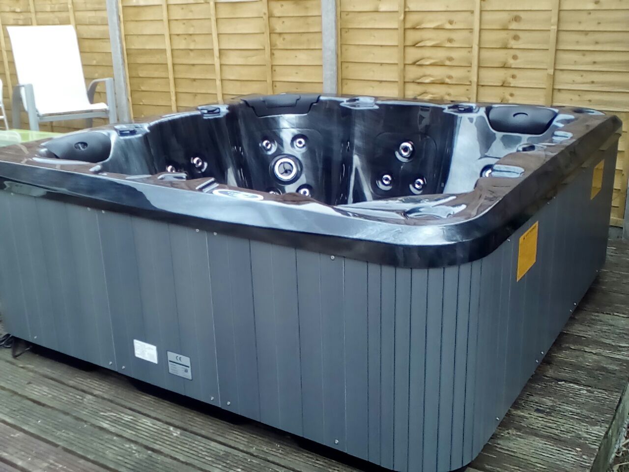 Hot Tub Delivery Telford Horizon 5 Person Spa
